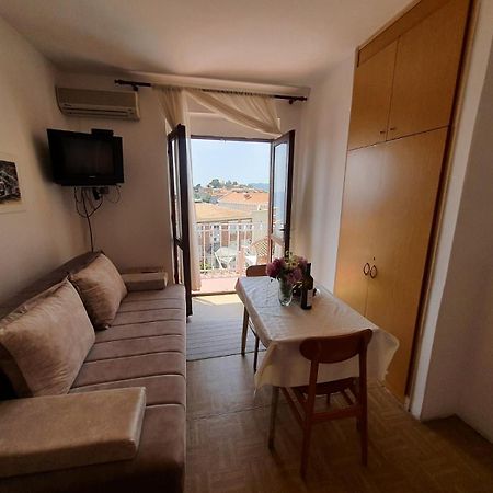 Apartments Andjus Свети-Стефан Экстерьер фото